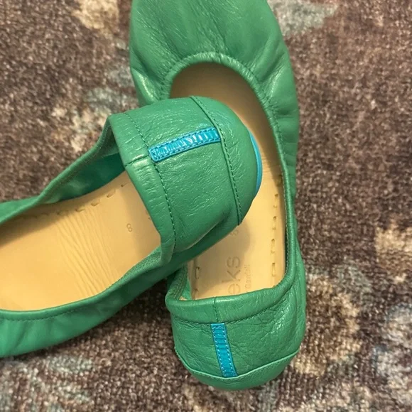 Tieks Clover Green Leather Flats - Picture 6 of 8